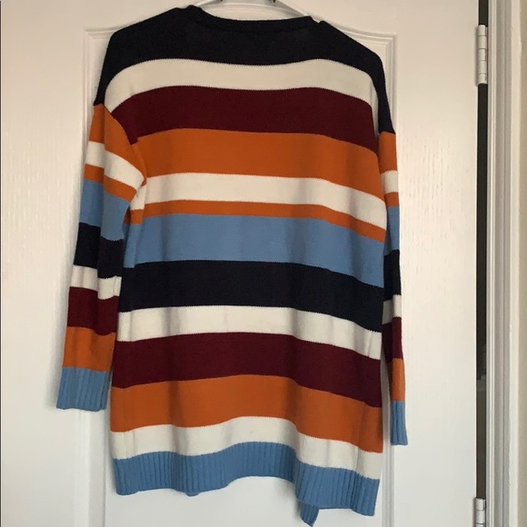 OURS Cardigan - Picture 2 of 9